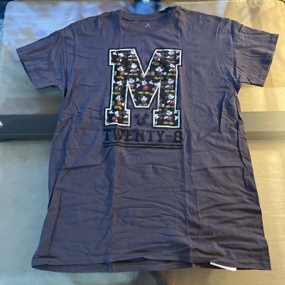 Lot of 5 Mickey Mouse T Shirts Hats Required - Picture 13 of 14